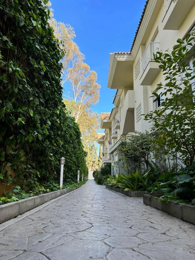 Gala Placidia Golden Mile Marbella Exterior photo